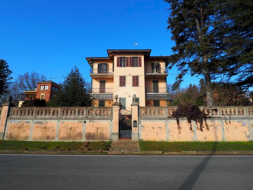 Three-family Villa Via F. Turati, Roasio - photo 1