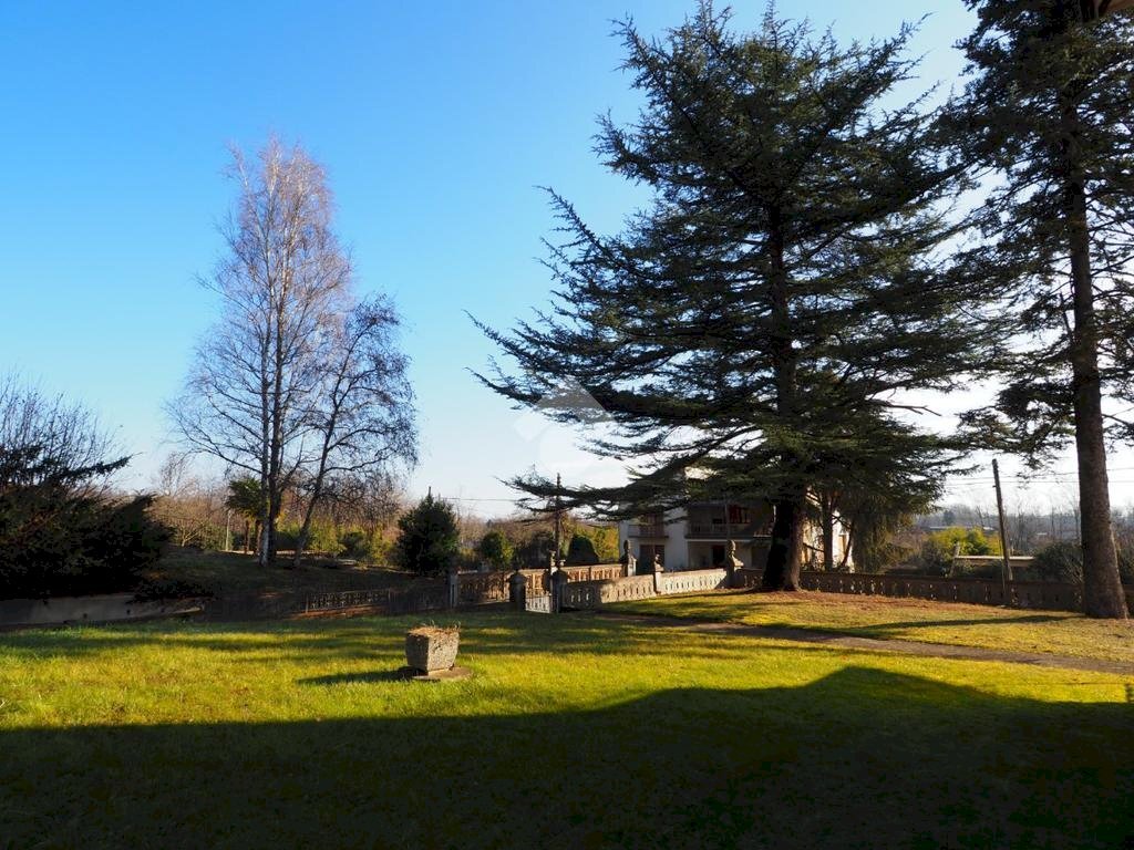 Three-family Villa Via F. Turati, Roasio - photo 3