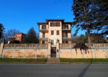 Three-family Villa Via F. Turati, Roasio - photo 1