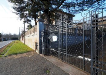Three-family Villa Via F. Turati, Roasio - photo 4