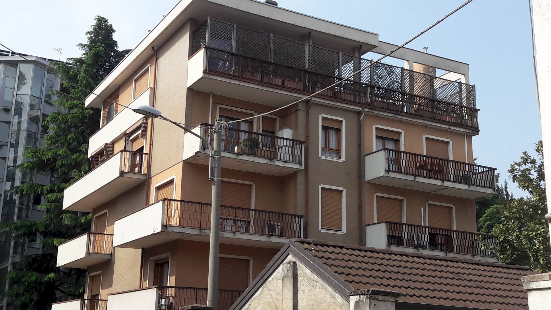 Four-room apartment del Popolo, Gallarate - photo 1