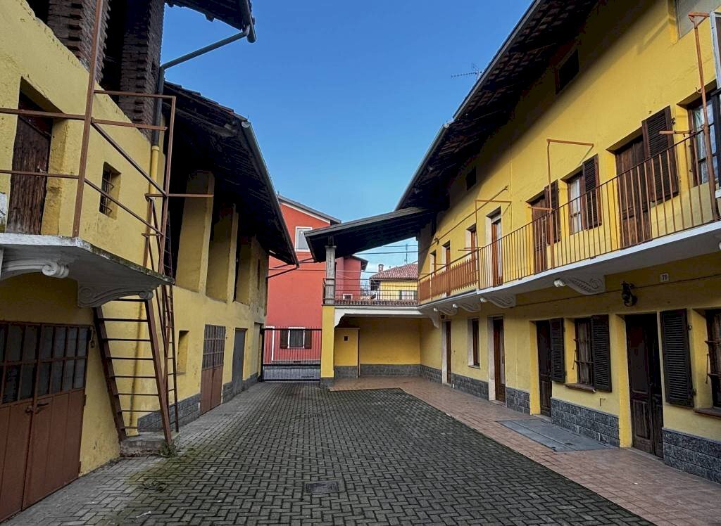 Facciata - Casa indipendente via Torino, 71, Borgomasino - foto 2