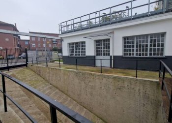 Facciata - Capannone via Alessandro Manzoni, 2, Pero - foto 3