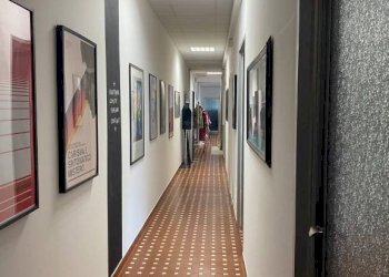 Interno non residenziale - Ufficio via del Tuscolano, Bologna (zona Corticella) - foto 7