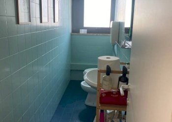 Bagno - Ufficio via del Tuscolano, Bologna (zona Corticella) - foto 9