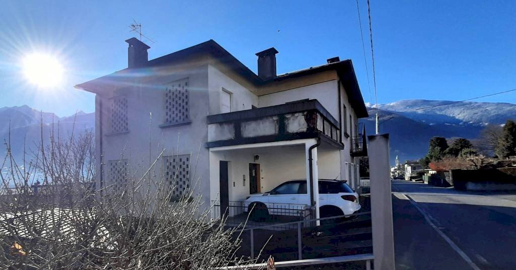 Facciata - Four-room apartment via 4 Novembre, 13, Chiuro - photo 2