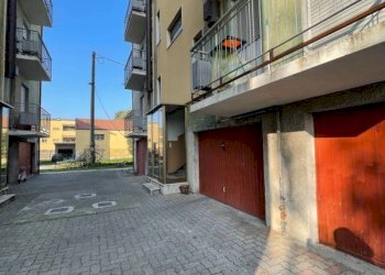 Box auto - Box via Giacomo Matteotti, Mezzago - foto 1