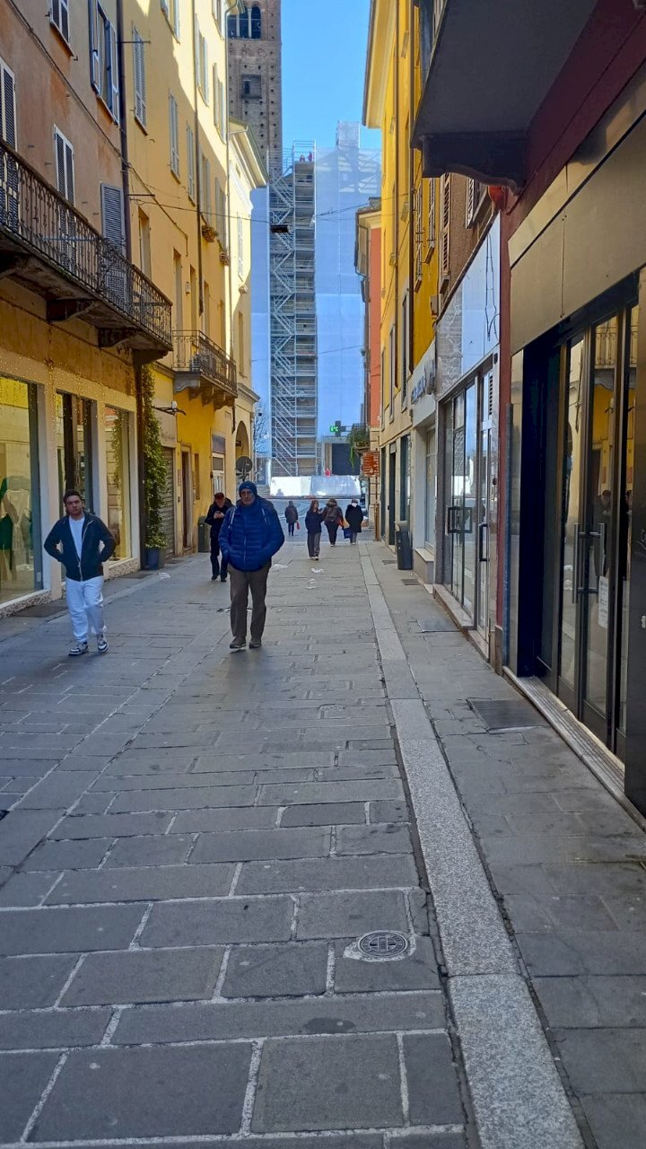 Negozio Piacenza - foto 1