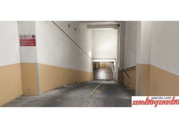 Posto Auto via Guido Zucchini, Bologna (zona Centro Storico) - foto 5