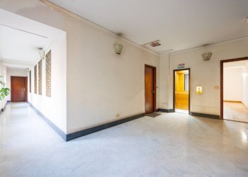 Trilocale Via Santa Teresa, Torino (zona Centro) - foto 11