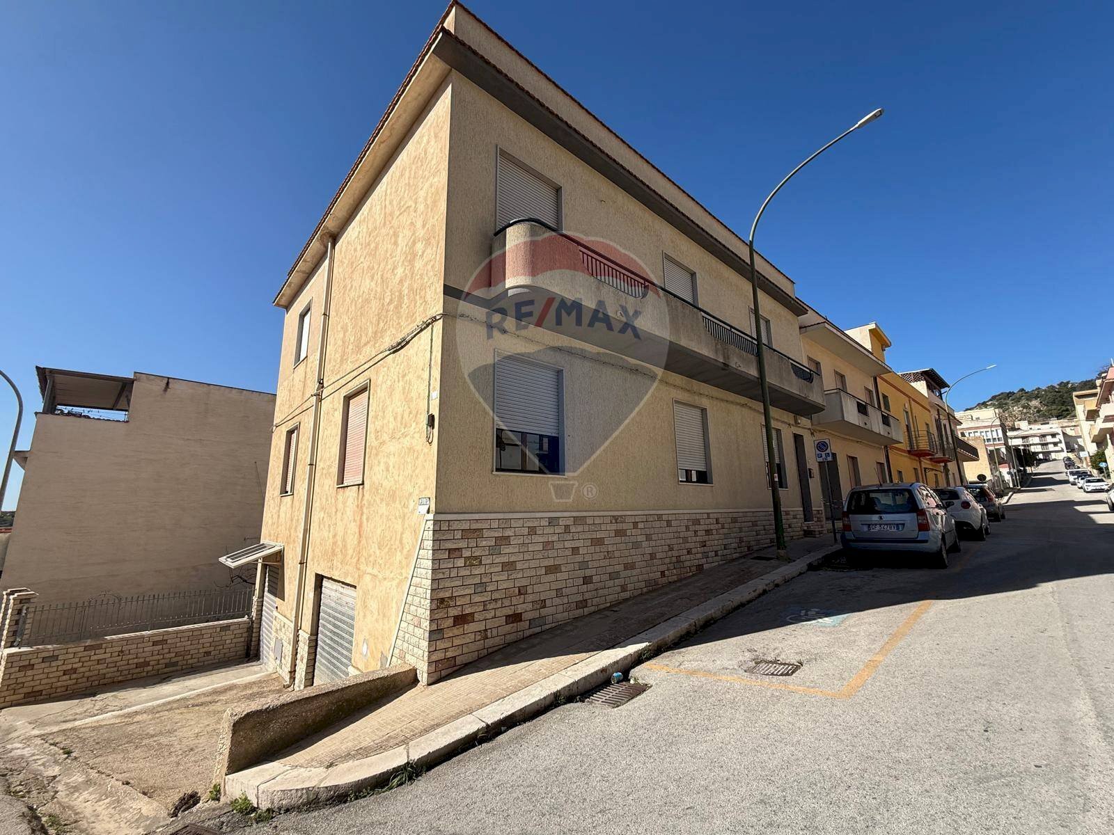 Independent house Via della Vittoria, Valderice - photo 1