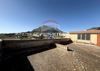 Casa indipendente Via della Vittoria, Valderice - foto 2