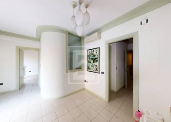 Locale Commerciale piazza san Bernardino, Gavardo - foto 1