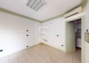 Locale Commerciale piazza san Bernardino, Gavardo - foto 11