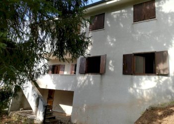 Facciata - Three-room apartment Regione Tassonere, 5, Corio - photo 8