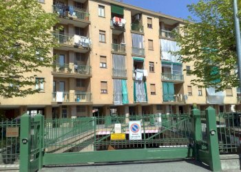 Facciata - Box strada Stupinigi, 6, Moncalieri - foto 1