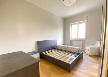 Camera da letto - Appartamento via Federico Sclopis, 2A, Genova (zona Quarto) - foto 13