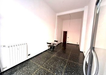 INTERNO - Negozio Genova - foto 2