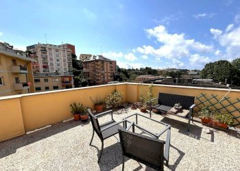 TERRAZZO - Trilocale via delle Rovare, Genova (zona Marassi) - foto 1