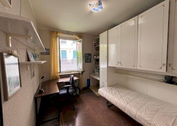 CAMERA DA LETTO - Trilocale via delle Rovare, Genova (zona Marassi) - foto 18