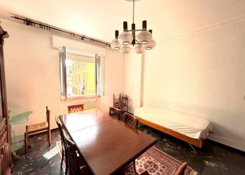 soggiorno - Trilocale via Erpidio Berno, Genova (zona Marassi) - foto 4