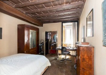 Camera da letto - Bilocale via della Fontanella di Borghese, Roma (zona Centro Storico) - foto 26