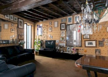 Salone - Bilocale via della Fontanella di Borghese, Roma (zona Centro Storico) - foto 1