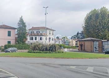 Office Lucca (neighborhood San Concordio Contrada) - photo 10