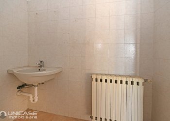 Locale Commerciale Stradale Circonvallazione, 35, Bricherasio - foto 16