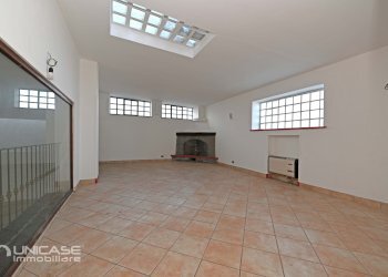 Locale Commerciale Stradale Circonvallazione, 35, Bricherasio - foto 5