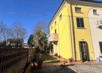 Casa indipendente Via gadda, Camposanto - foto 3