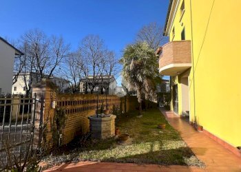 Casa indipendente Via gadda, Camposanto - foto 4