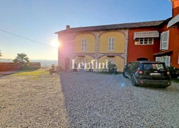 Giardino - Rustico Località Cascina Montalbano, 64, Rosignano Monferrato - foto 2