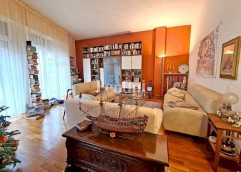 Salone - Appartamento piazza Coppa, 7, Casale Monferrato - foto 1