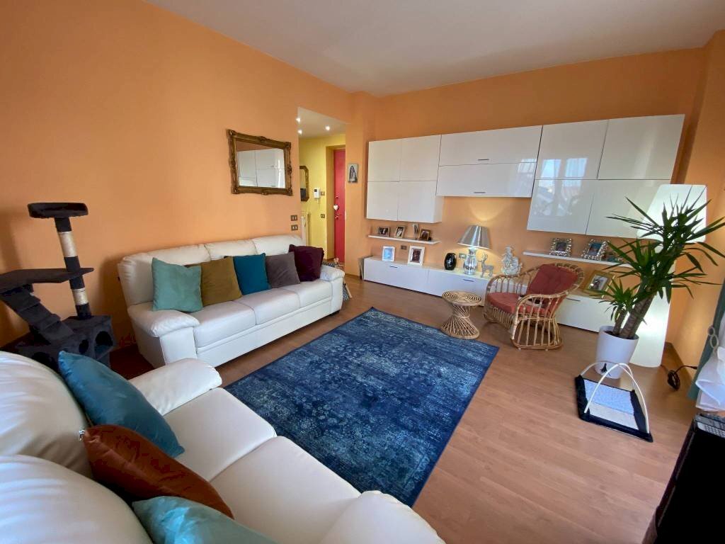 Salone - Quadrilocale corso Giacomo Matteotti, 22, Carmagnola - foto 2