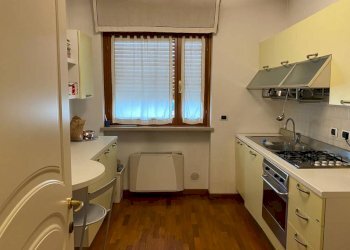 Cucina - Three-room apartment corso Dello Statuto, Mondovì - photo 2