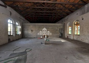 Interno non residenziale - Magazzino Borgo Valentino, snc, Cuorgnè - foto 17