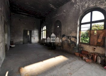 Interno non residenziale - Magazzino Borgo Valentino, snc, Cuorgnè - foto 25