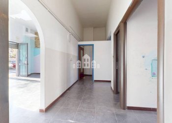 Interno appartamento - Negozio via reyneri, 20, Rivarolo Canavese - foto 12