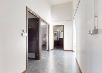 Interno appartamento - Negozio via reyneri, 20, Rivarolo Canavese - foto 23