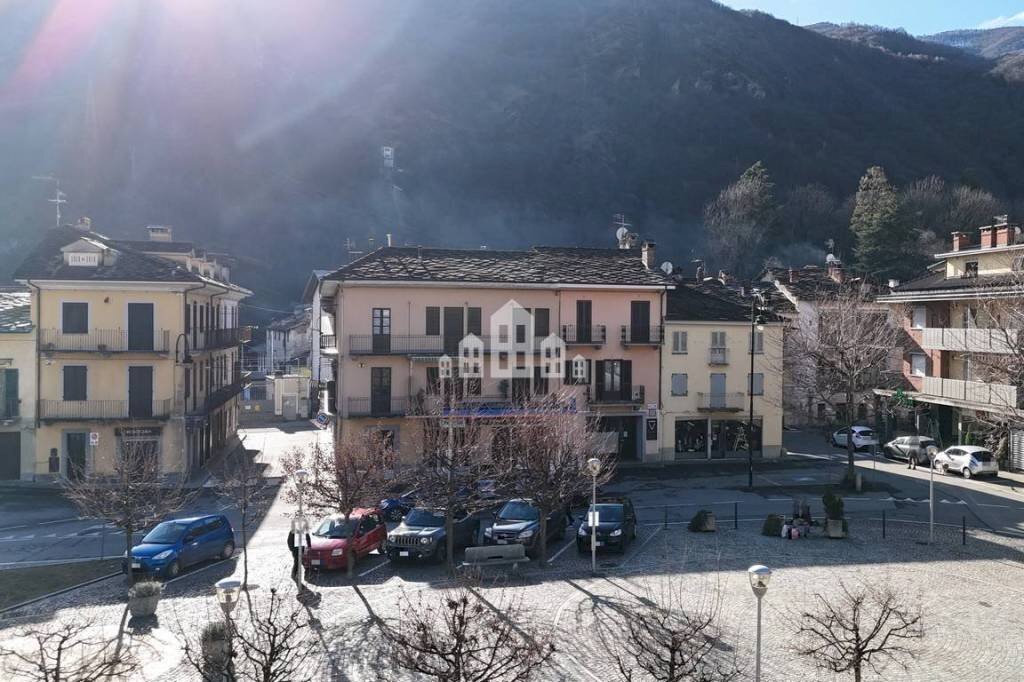 Vista - Bilocale piazza Craveri, 2, Pont-Canavese - foto 1
