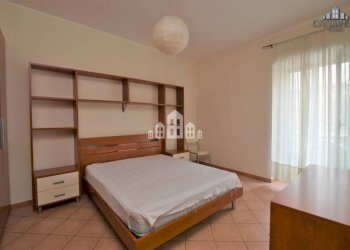 Camera da letto - Bilocale piazza Craveri, 2, Pont-Canavese - foto 13