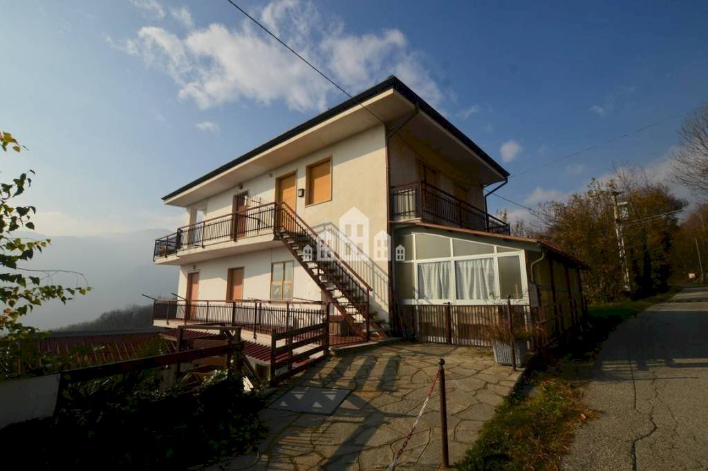 Facciata - Two-room apartment Località Nava, 11, Cuorgnè - photo 1