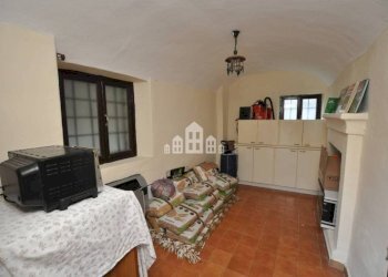 Camera da letto - Bilocale via caviglione, 44, Pont-Canavese - foto 18