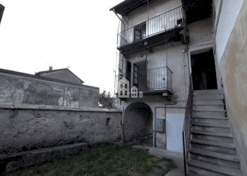 Facciata - Bilocale via caviglione, 44, Pont-Canavese - foto 19