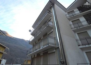 facciata - Quadrilocale via verdi, 4, Sparone - foto 1