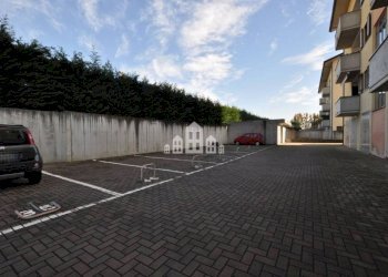 Posto macchina - Box via Ghione, 25, Castellamonte - foto 1