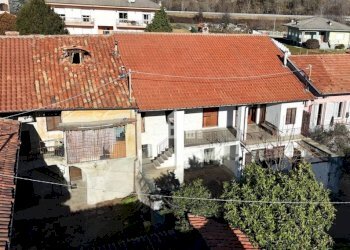 Facciata - Casa indipendente Località Biancetta, 10, Cuorgnè - foto 3