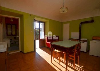 Cucina - Casa indipendente Località Biancetta, 10, Cuorgnè - foto 14