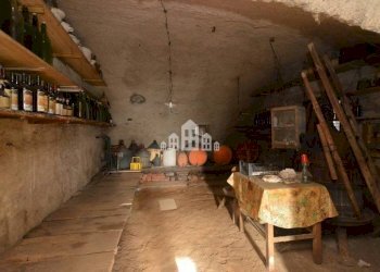Cantina - Casa indipendente Località Biancetta, 10, Cuorgnè - foto 22